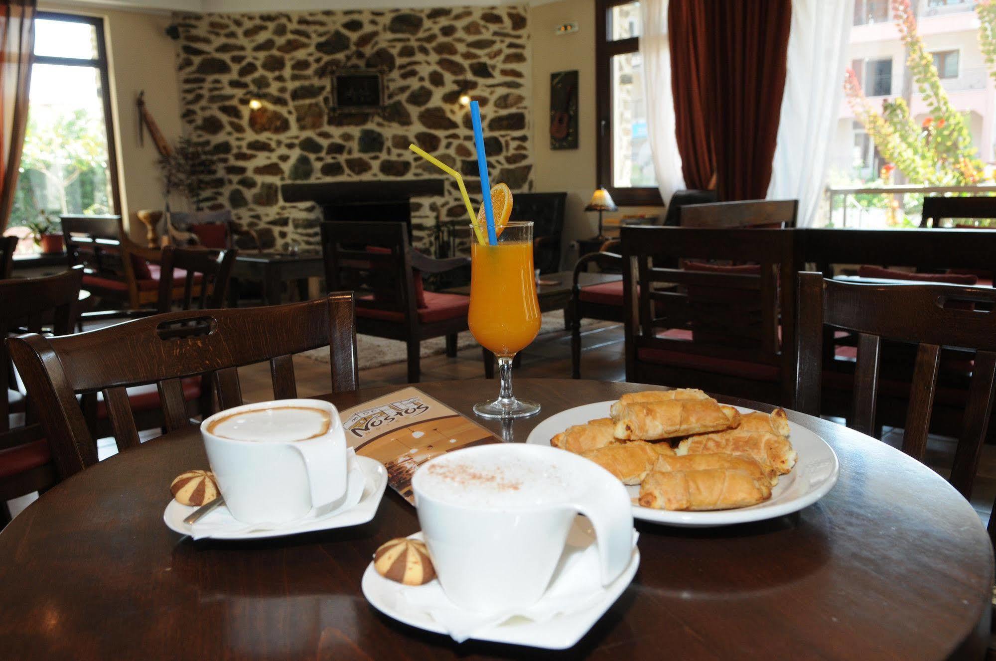 Hotel Nostos Касторія Екстер'єр фото