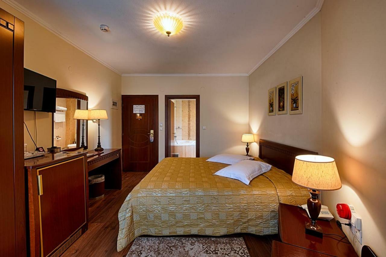 Hotel Nostos Касторія Екстер'єр фото