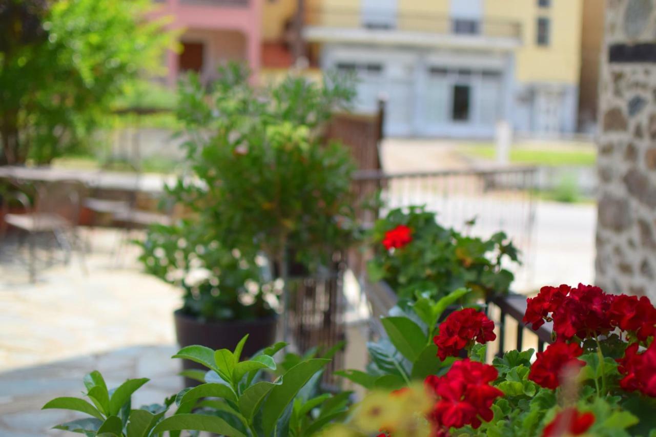 Hotel Nostos Касторія Екстер'єр фото